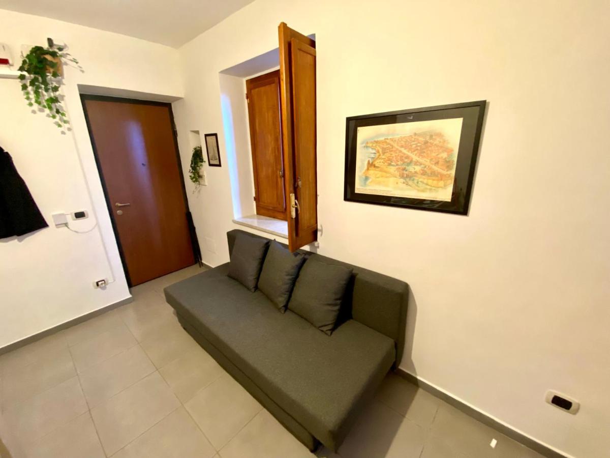 Apartamento Casa Con Terrazzo In Centro Nápoles Exterior foto