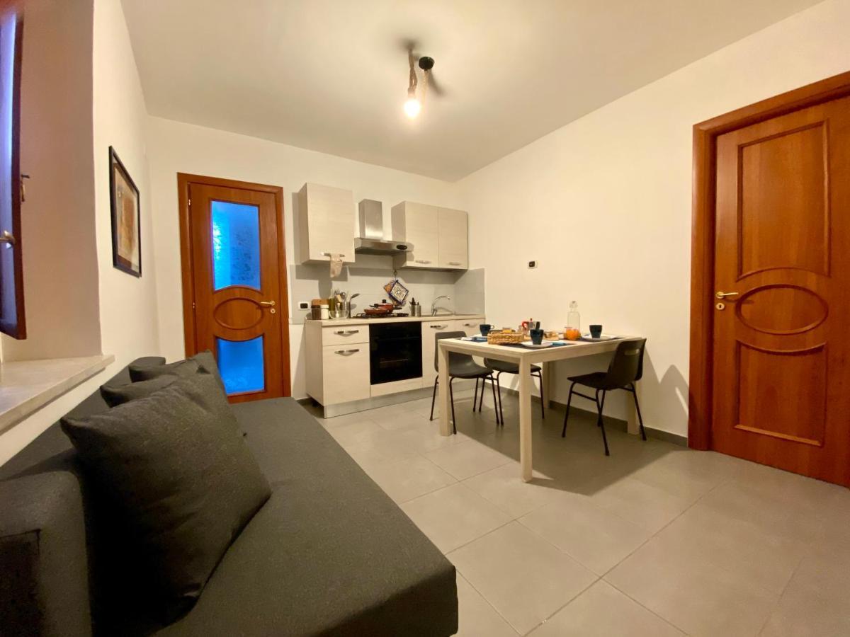 Apartamento Casa Con Terrazzo In Centro Nápoles Exterior foto