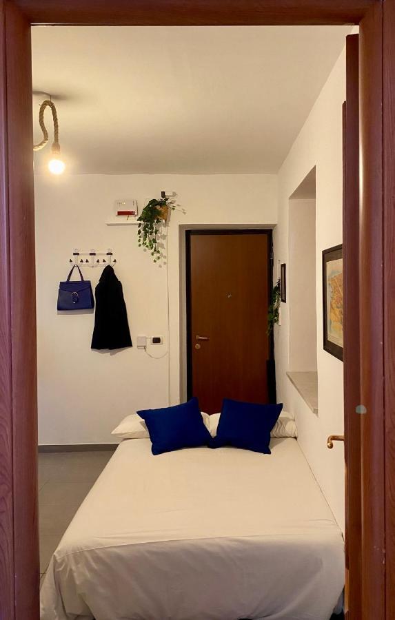 Apartamento Casa Con Terrazzo In Centro Nápoles Exterior foto